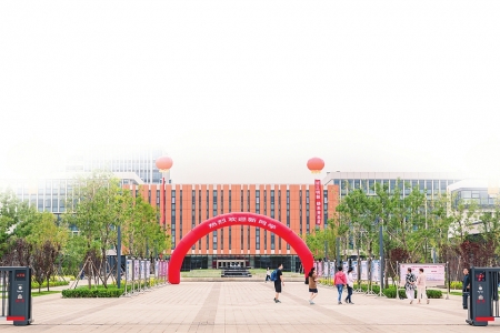 太原理工大学书记是什么级别_太原理工大学机械馆(3)