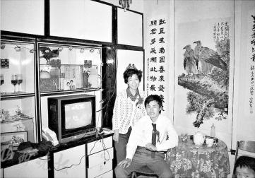 摄影师的家庭相册见证改革开放40年的变迁